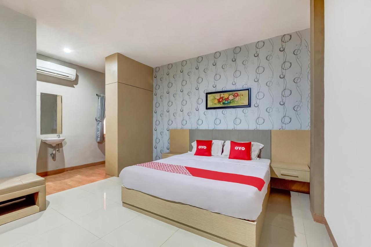 Oyo Flagship 3726 Tembok Batu Residence Tugu Екстер'єр фото