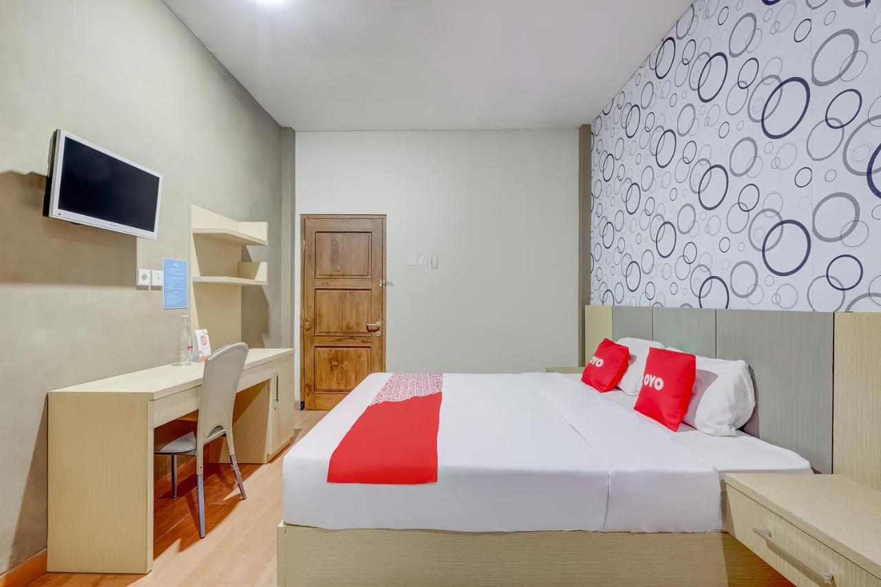 Oyo Flagship 3726 Tembok Batu Residence Tugu Екстер'єр фото