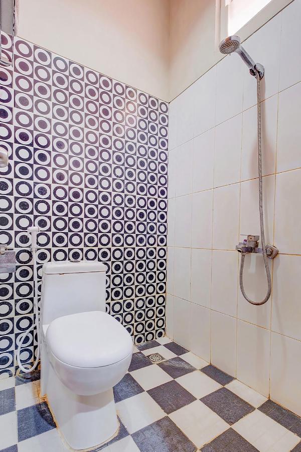 Oyo Flagship 3726 Tembok Batu Residence Tugu Екстер'єр фото