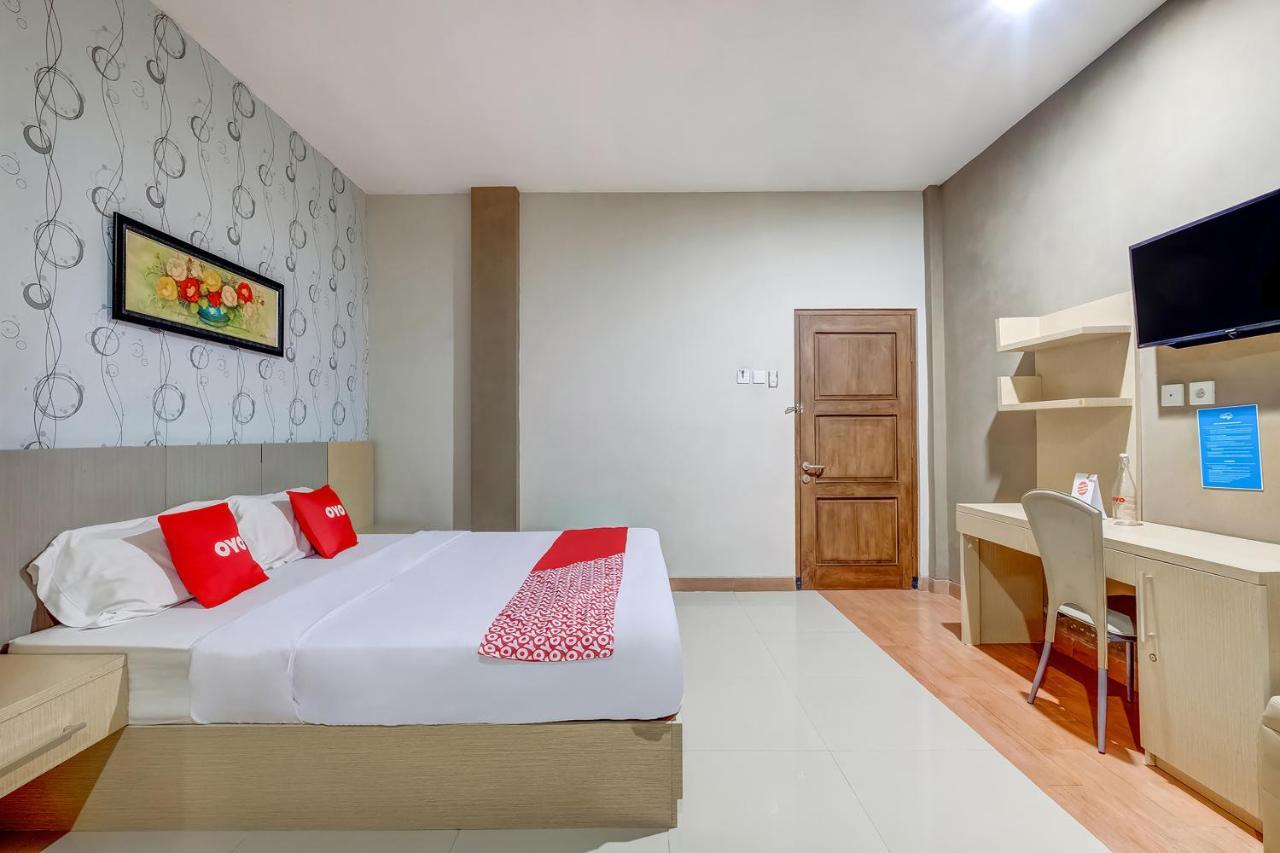 Oyo Flagship 3726 Tembok Batu Residence Tugu Екстер'єр фото