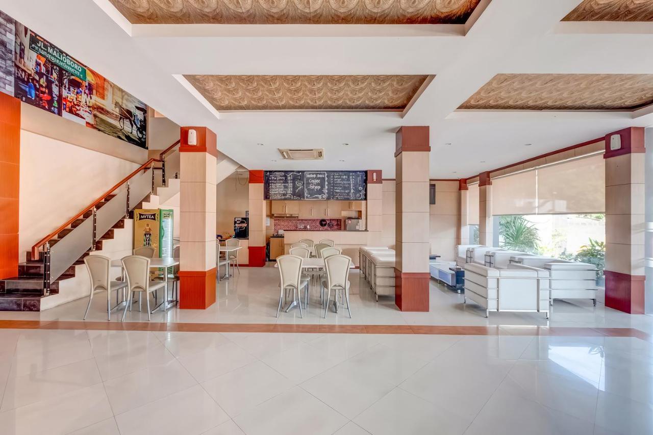 Oyo Flagship 3726 Tembok Batu Residence Tugu Екстер'єр фото