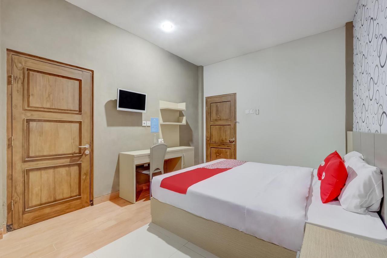 Oyo Flagship 3726 Tembok Batu Residence Tugu Екстер'єр фото