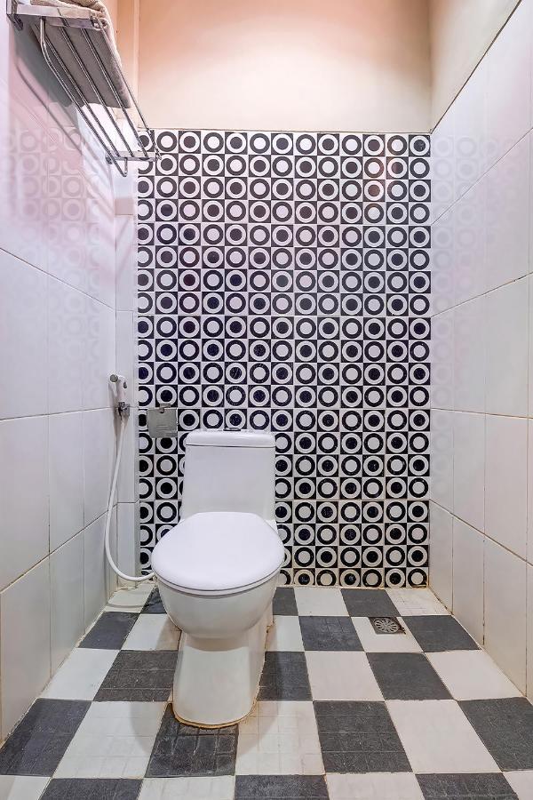 Oyo Flagship 3726 Tembok Batu Residence Tugu Екстер'єр фото