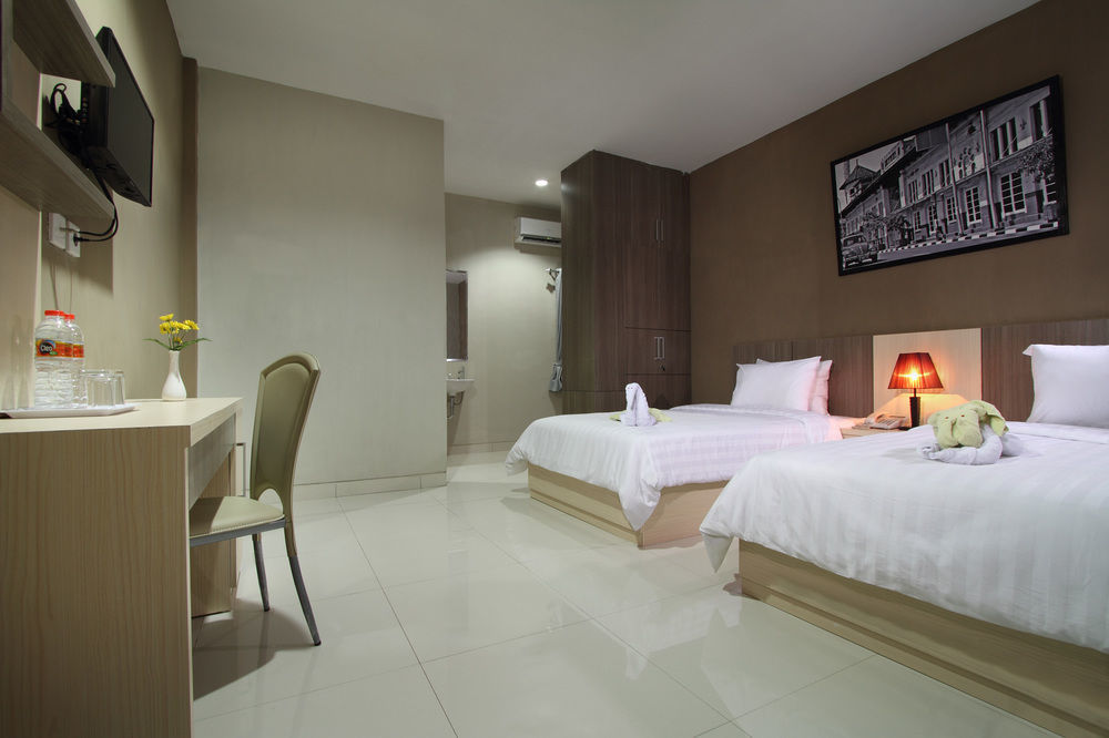 Oyo Flagship 3726 Tembok Batu Residence Tugu Екстер'єр фото