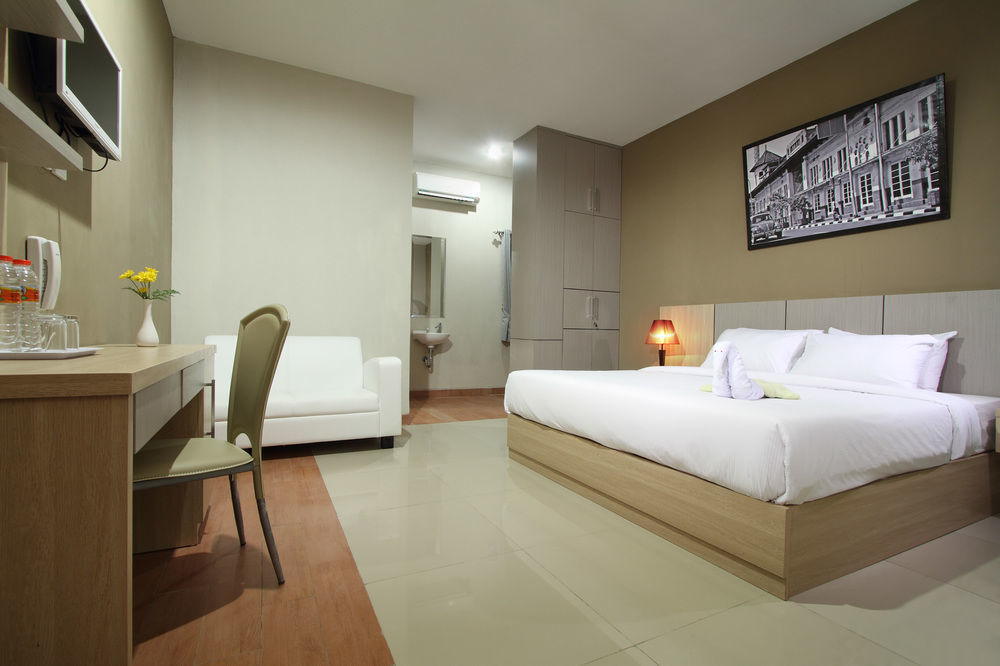 Oyo Flagship 3726 Tembok Batu Residence Tugu Екстер'єр фото