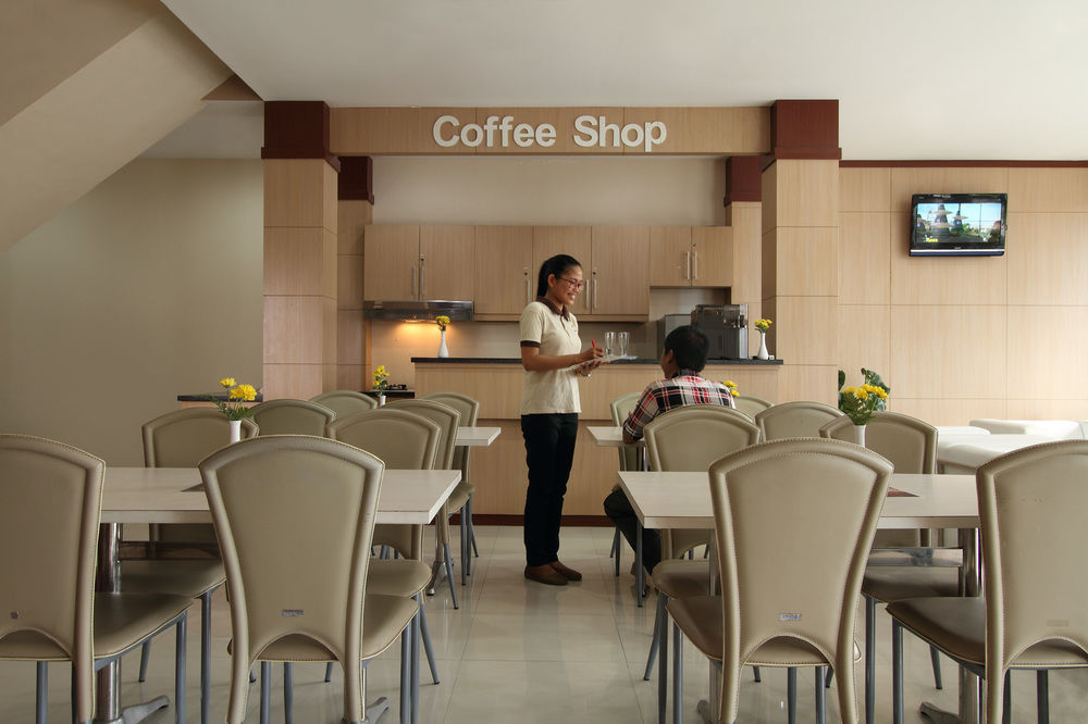 Oyo Flagship 3726 Tembok Batu Residence Tugu Екстер'єр фото